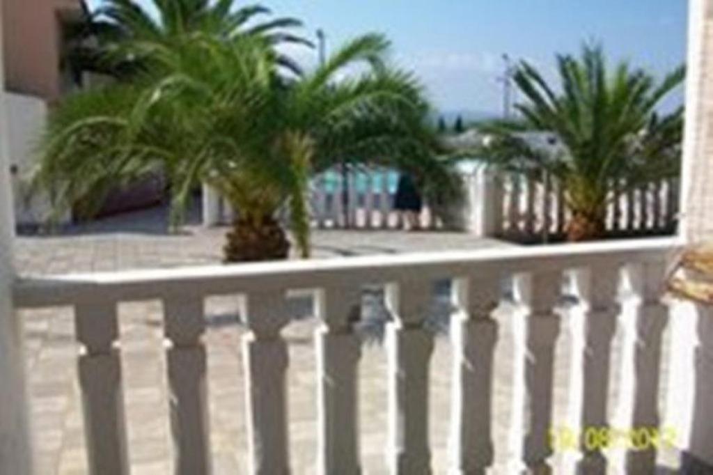 Appartamento Privato Adriatica Лезина Экстерьер фото